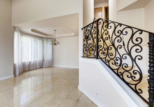 Kute balustrady schodowe – unikatowe i idealnie dopasowane!